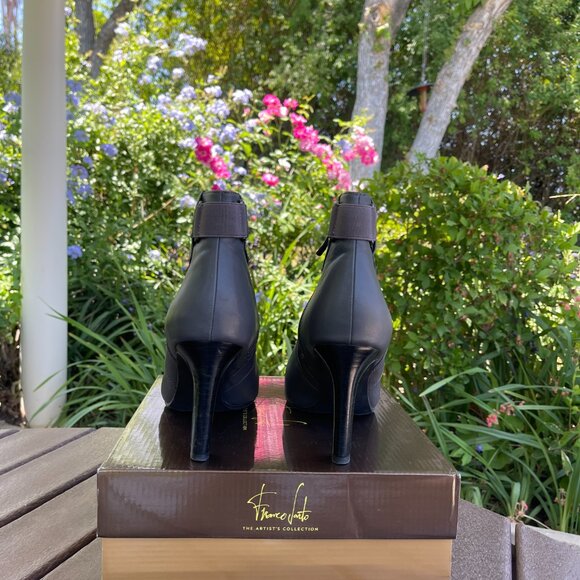 Franco Sarto: Serrano Grey Pointed Toe Bootie - Picture 3 of 4